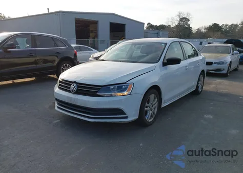 2015 Volkswagen Jetta 2.0L S z USA, uszkodzony, nr VIN 3VW2K7AJ5FM201964